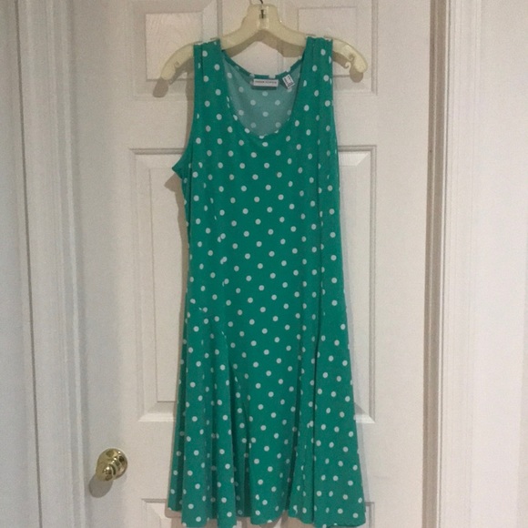 Green spring like sleeveless dress. Size medium. - Picture 1 of 5